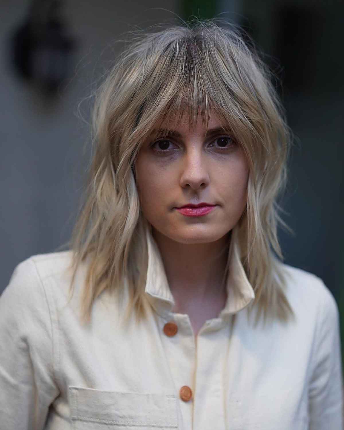 Shoulder-Length Layered Haircuts: 15 Stunning Styles for Volume & Body