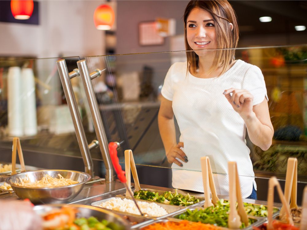 Weight Loss Salad Secrets: 6 Tricks for Effective & Filling Salads
