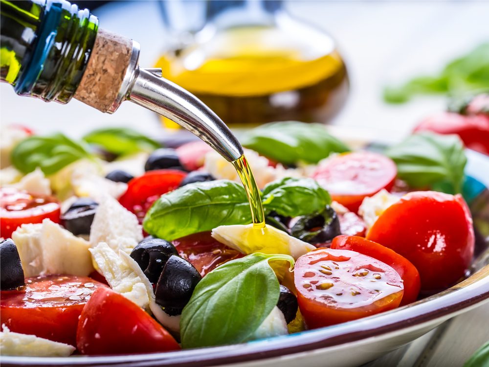 Weight Loss Salad Secrets: 6 Tricks for Effective & Filling Salads