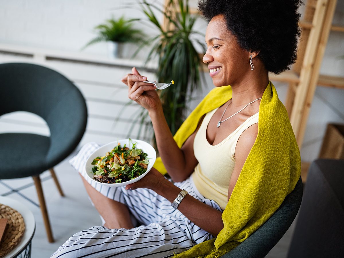 Mindful Eating: 15 Tips to Reduce Food Intake & Increase Satisfaction
