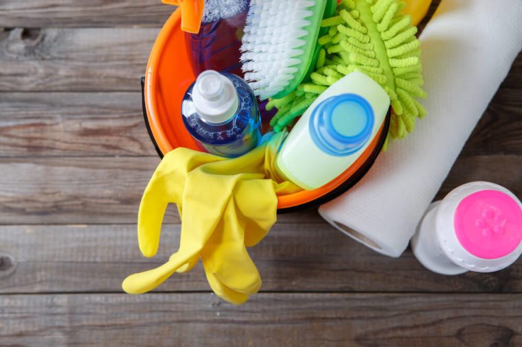 Calorie Burn from Spring Cleaning: How Many Calories Do Your Chores Burn?
