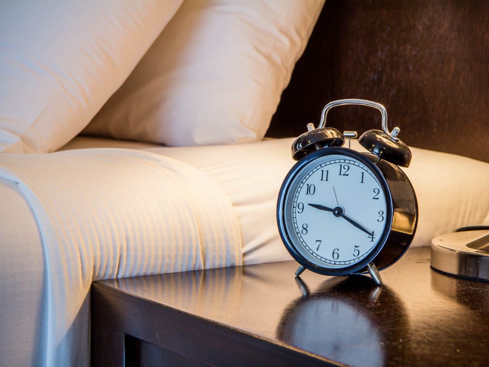 Sleep & Weight Loss: 5 Science-Backed Ways to Boost Metabolism While You Rest