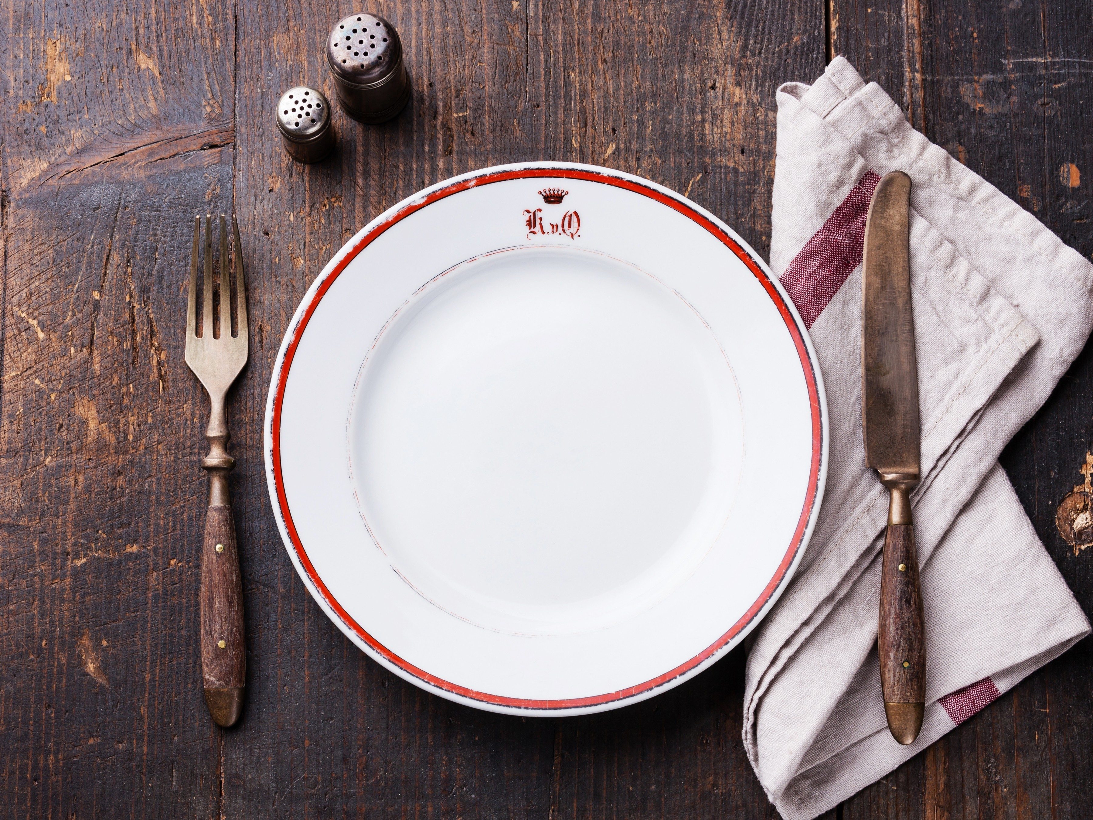 Effective Strategies to Curb Unhealthy Snacking Habits