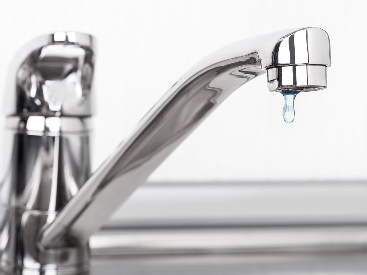 The Ultimate Kitchen Cleaning Guide: A Step-by-Step Approach