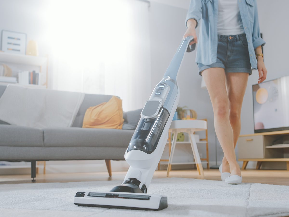 Extend Your Vacuum Cleaner s Life: 13 Common Mistakes to Avoid