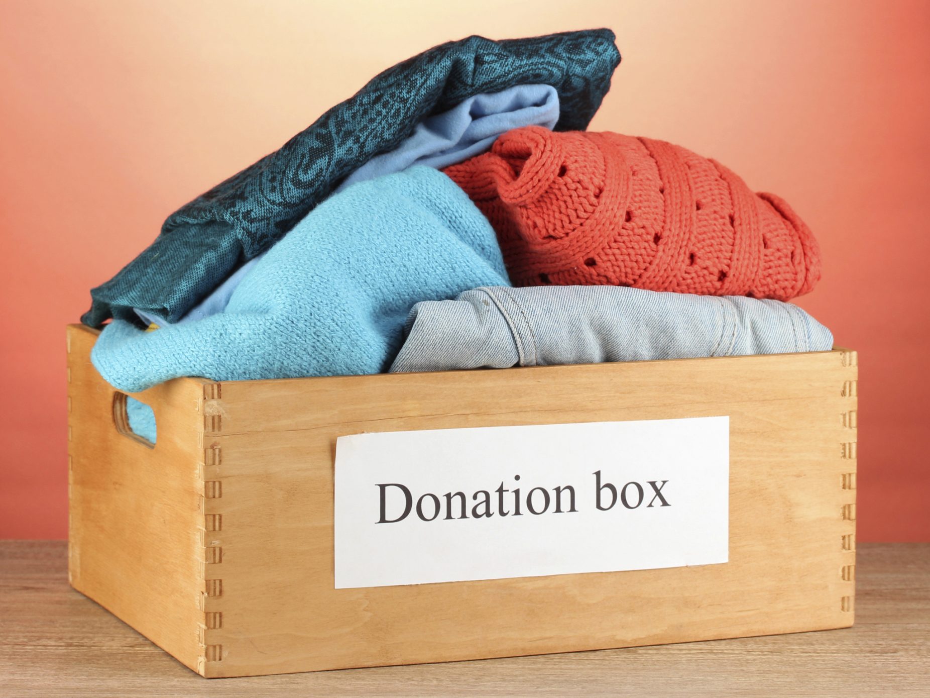 Declutter Your Closet: 14 Expert Tips for a Spacious Wardrobe