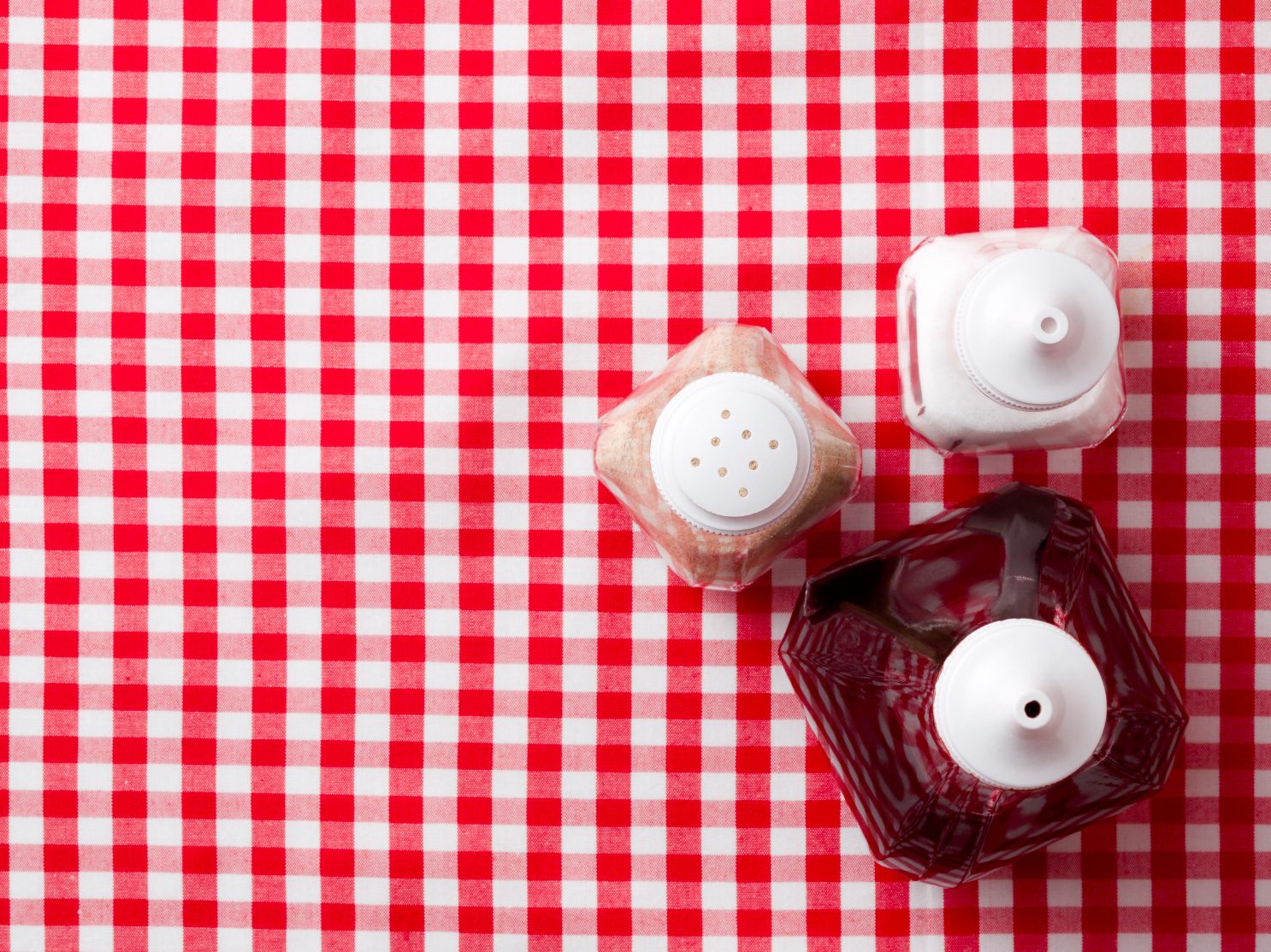 Eliminate Kitchen Odors: 9 Effective DIY Solutions