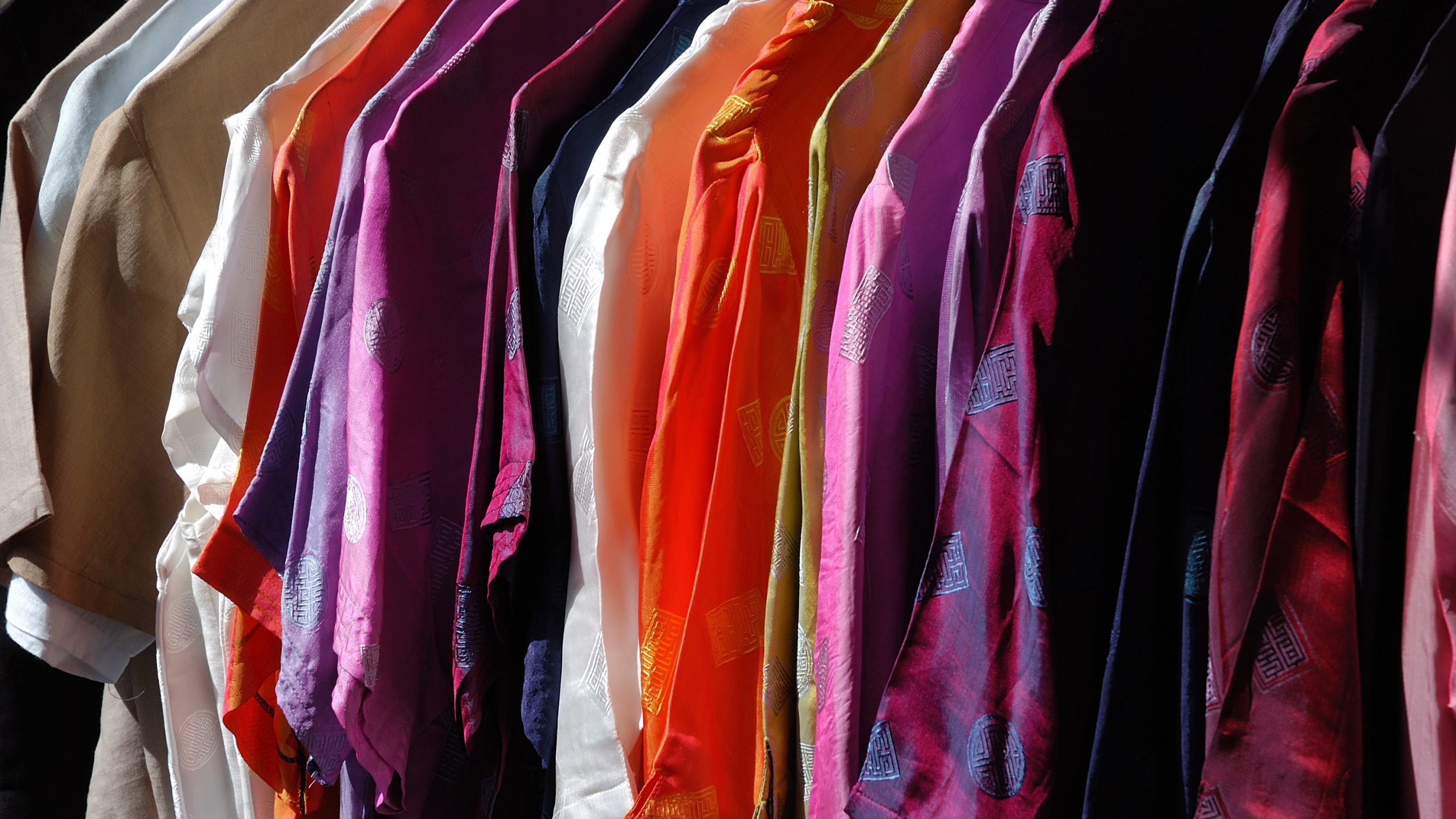 How to Choose a Quality Dry Cleaner: 4 Key Indicators