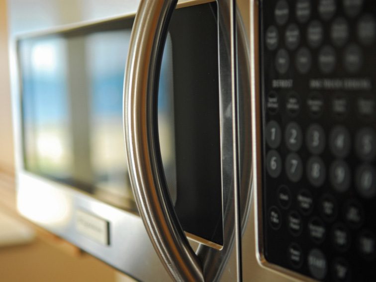 Expert Kitchen Cleaning: 7 Simple Tips for a Sparkling Home