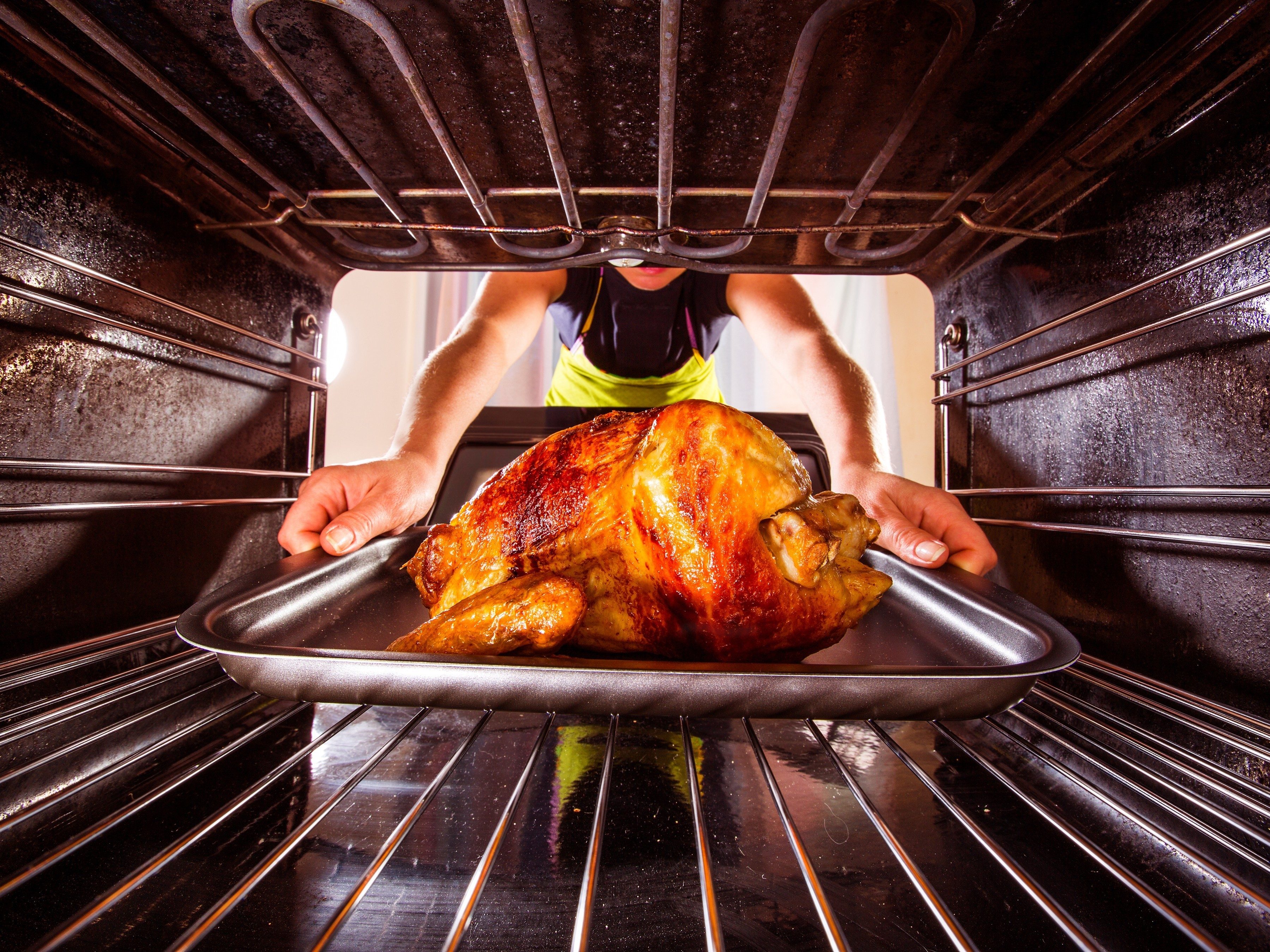 Effortless Cleaning: Simple Steps for Microwave, Stovetop & Oven