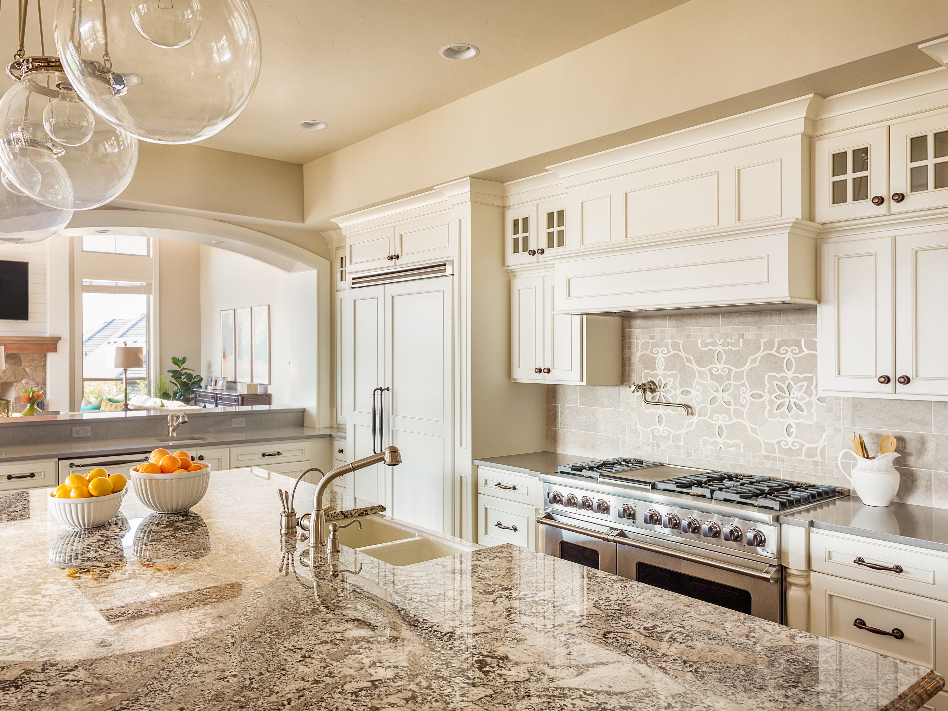 Effortless Cleaning: Simple Steps for Microwave, Stovetop & Oven