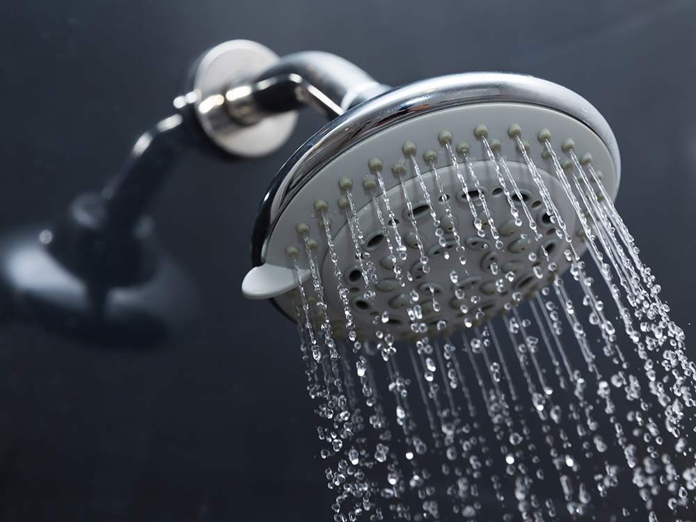 Effortless House Cleaning: 9 Overnight Hacks for a Sparkling Home