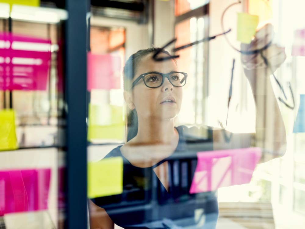 Unlock Creativity: The Unexpected Strengths of Messy People
