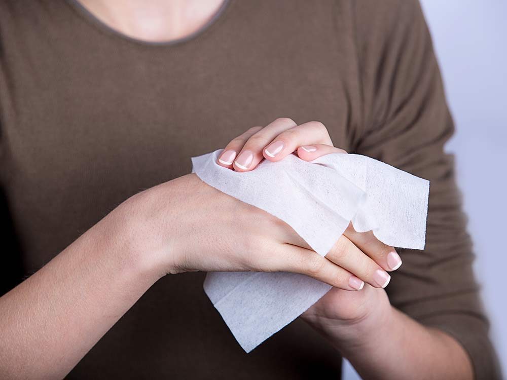 Unexpected Uses for Baby Wipes: Beyond Diaper Changes