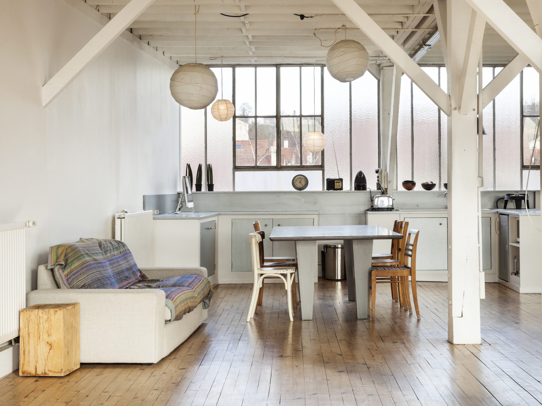 Moving Made Easy: A Step-by-Step Guide to Downsizing
