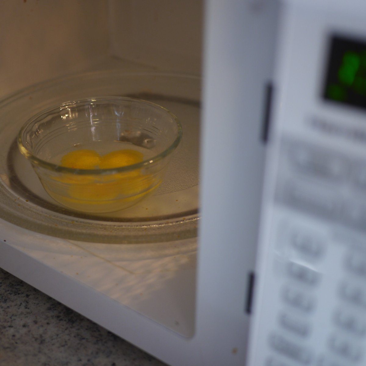 Effective Cleaning Hacks: 25 Proven Tips for a Spotless Home