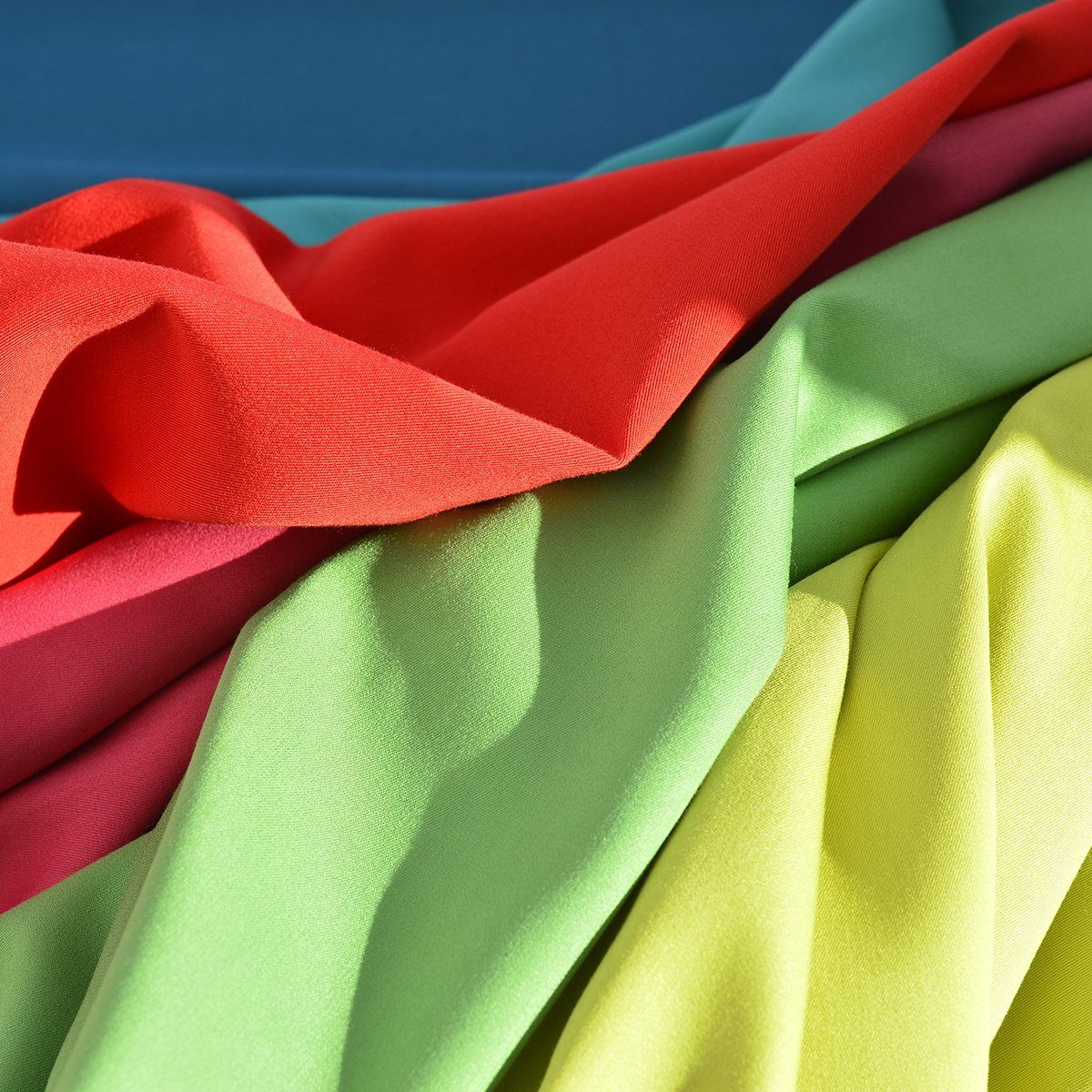 Dry Cleaning vs. Washing: A Guide to Fabric Care