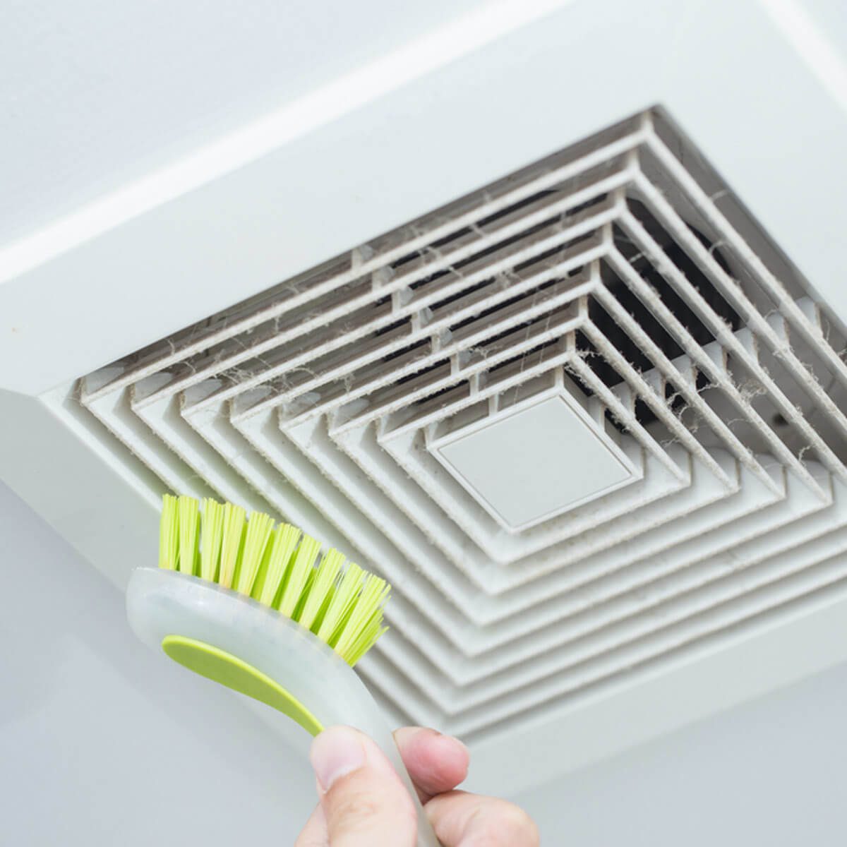 Essential Home Maintenance Tasks Every Homeowner Should Do