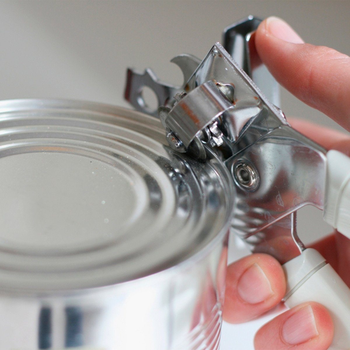 Vintage House Cleaning Hacks: 35 Time-Tested Tips