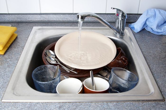 Declutter & Organize: 13 Habits of People with Spotless Homes