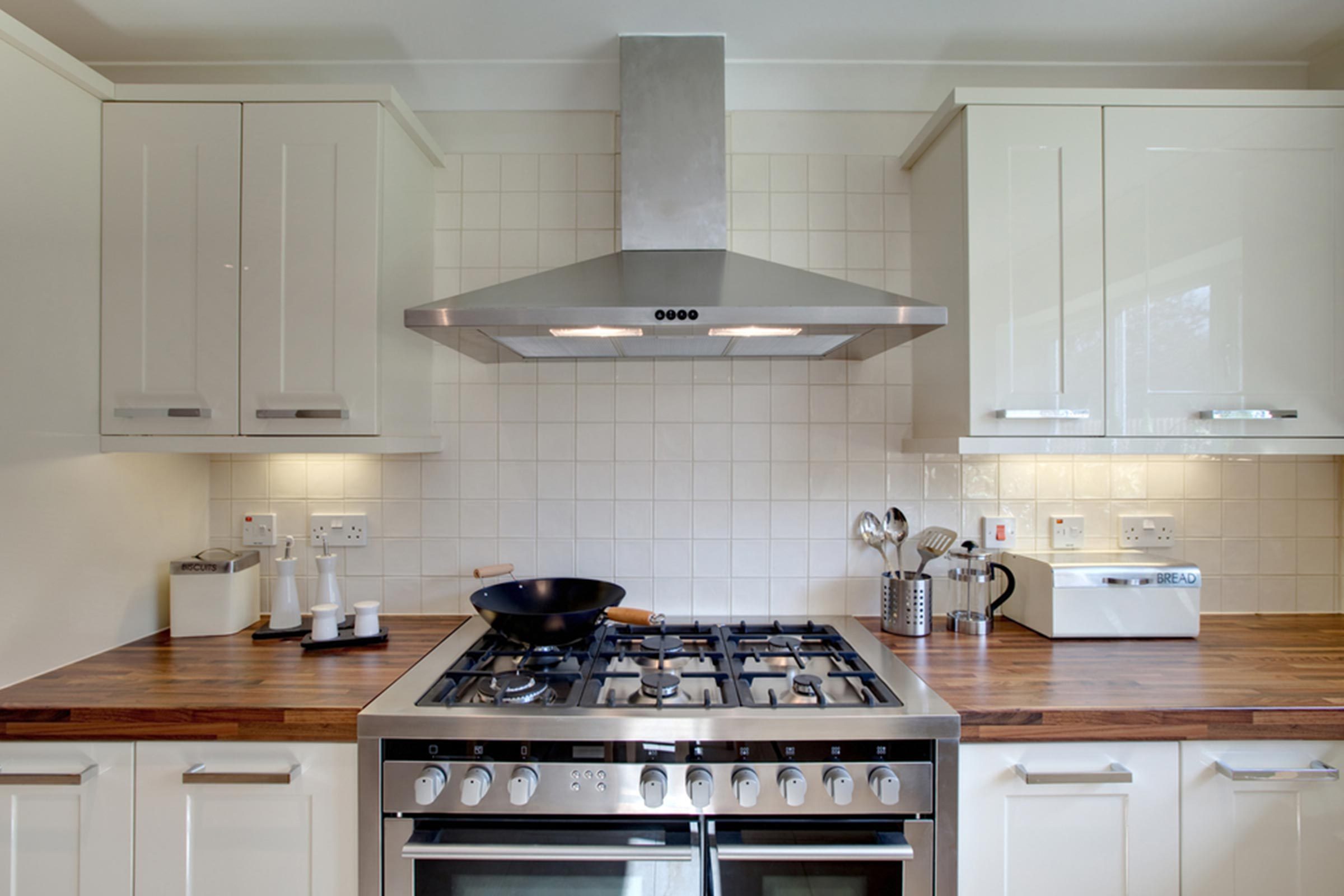 Spring Cleaning Checklist: 28 Essential Spots to Clean