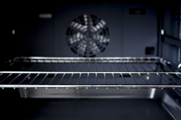 Oven Cleaning Guide: Effective Methods & Tips for a Sparkling Clean Oven