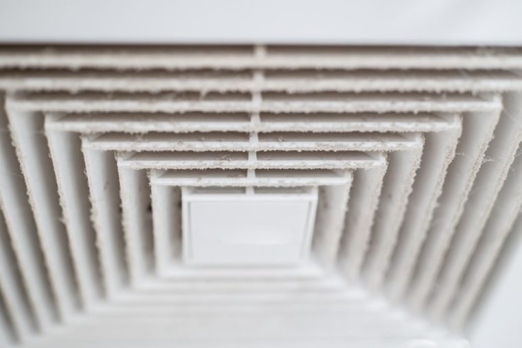 Oven Cleaning Guide: Effective Methods & Tips for a Sparkling Clean Oven