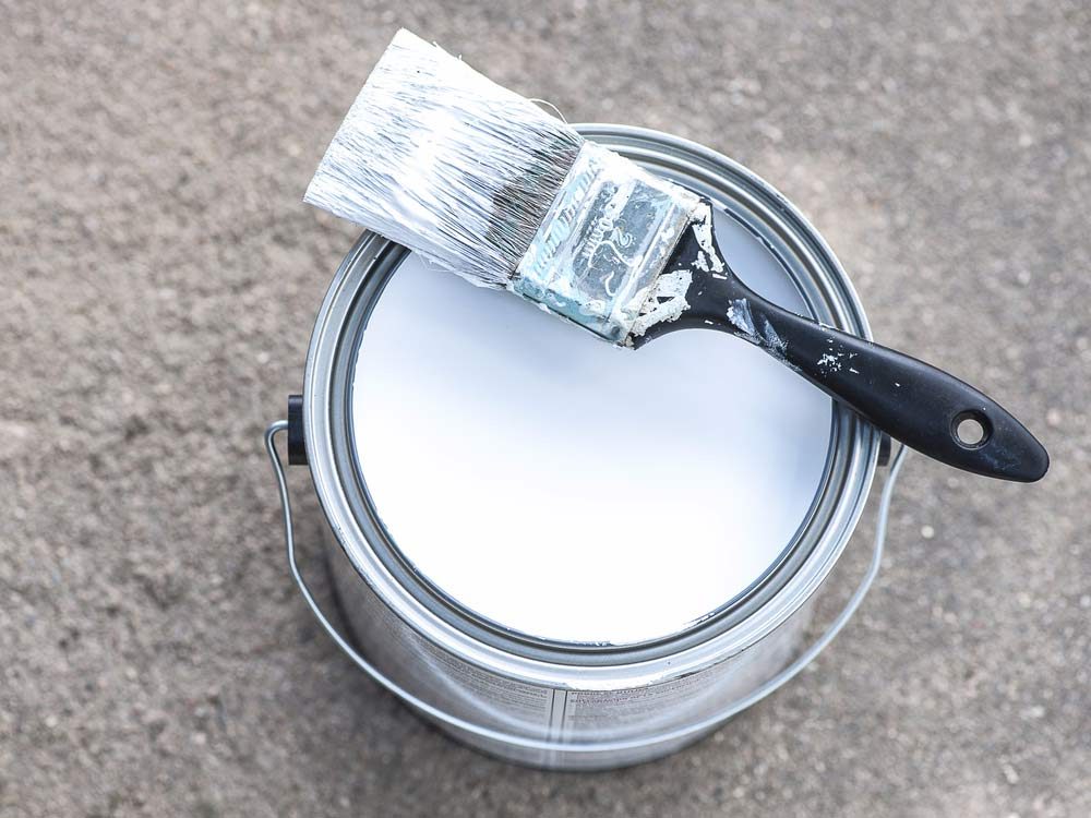 Drain Care: 12 Items You Should Never Flush – Protect Your Pipes & Environment