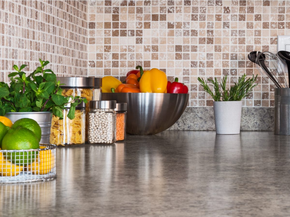 Quick & Easy Organization: 30 Tasks Under 30 Minutes