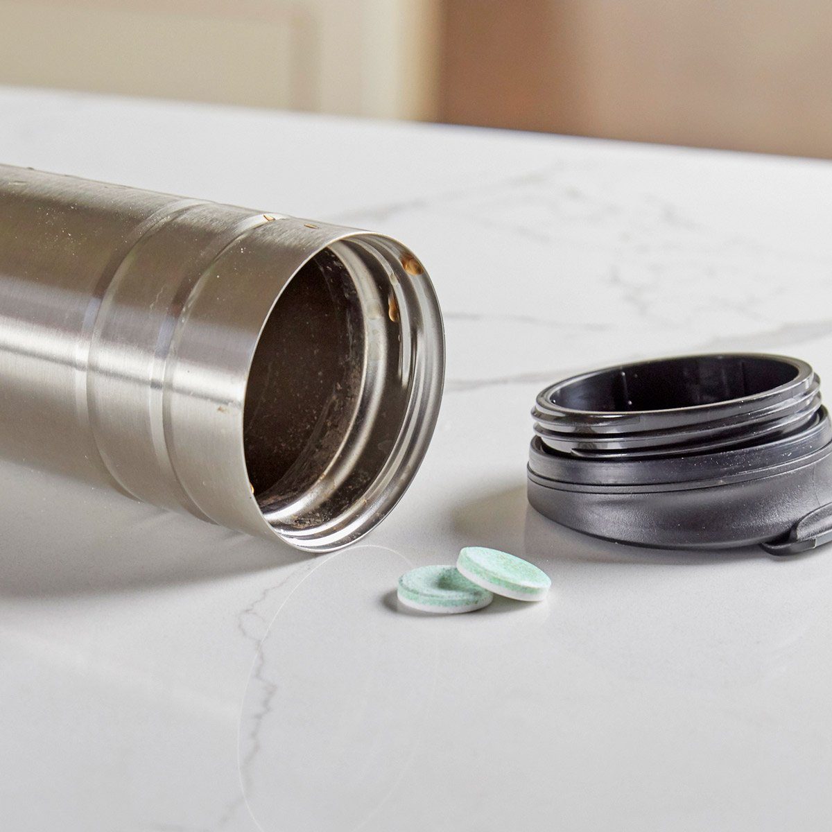 Effective Cleaning Hacks: Tackle Stubborn Stains & Grime