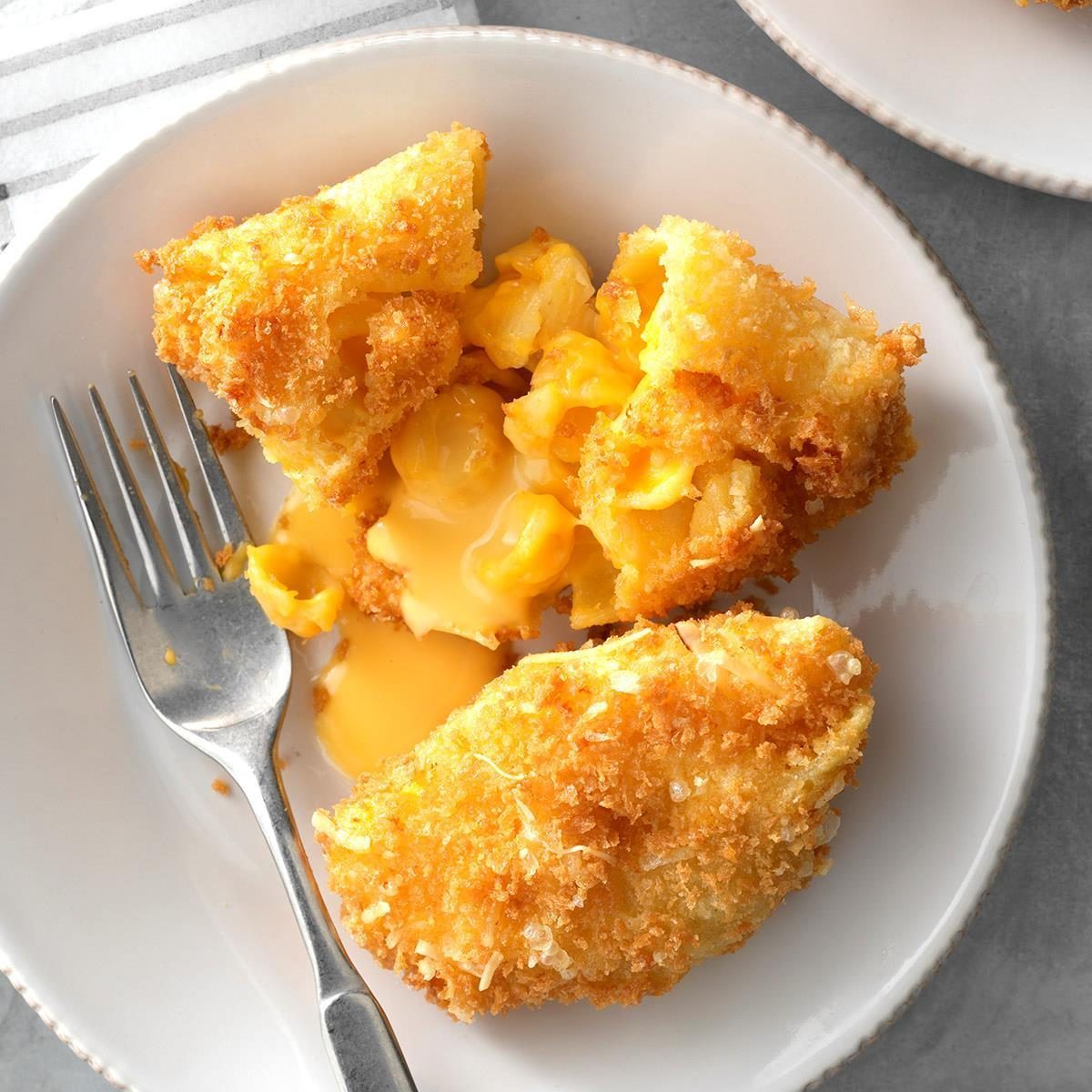Ultimate TV Marathon Snacks: 25 Sweet & Savory Ideas