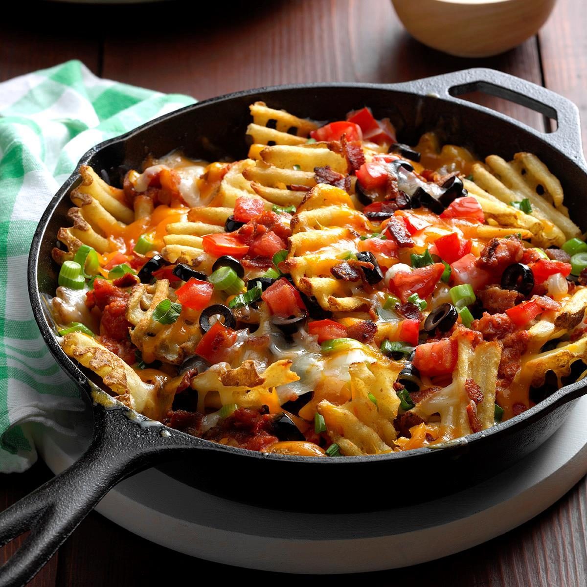Ultimate TV Marathon Snacks: 25 Sweet & Savory Ideas