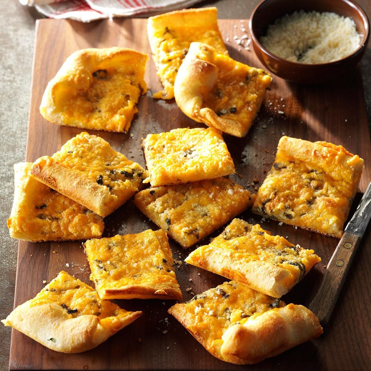 Ultimate TV Marathon Snacks: 25 Sweet & Savory Ideas