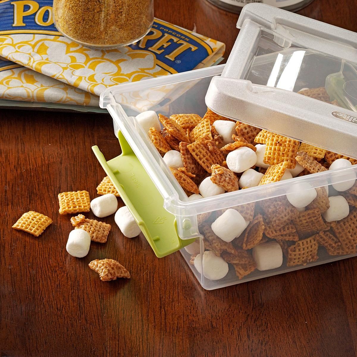 Ultimate TV Marathon Snacks: 25 Sweet & Savory Ideas