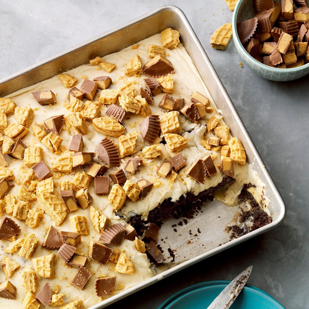 Easy Cake Mix Desserts: 30 Simple & Delicious Recipes
