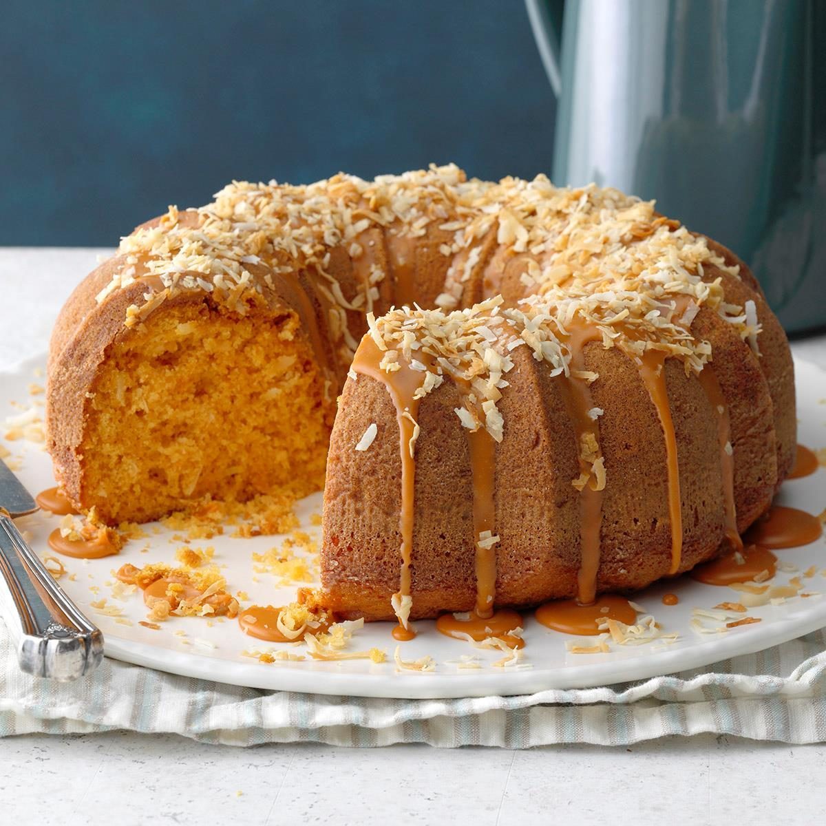 Easy Cake Mix Desserts: 30 Simple & Delicious Recipes