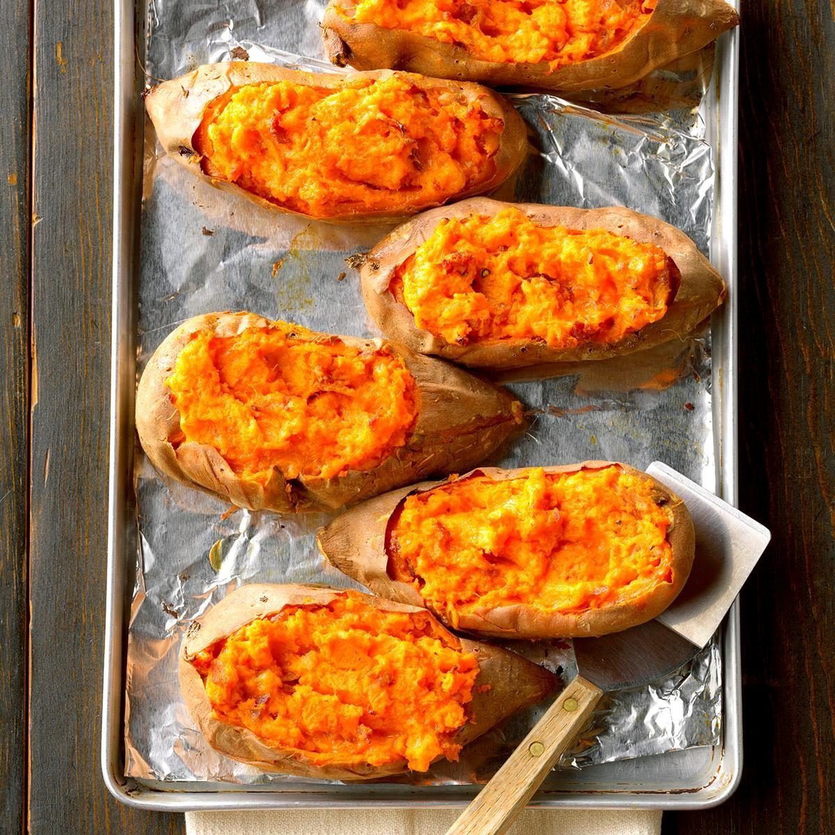 30 Easy Christmas Dinner Ideas for a Small Gathering