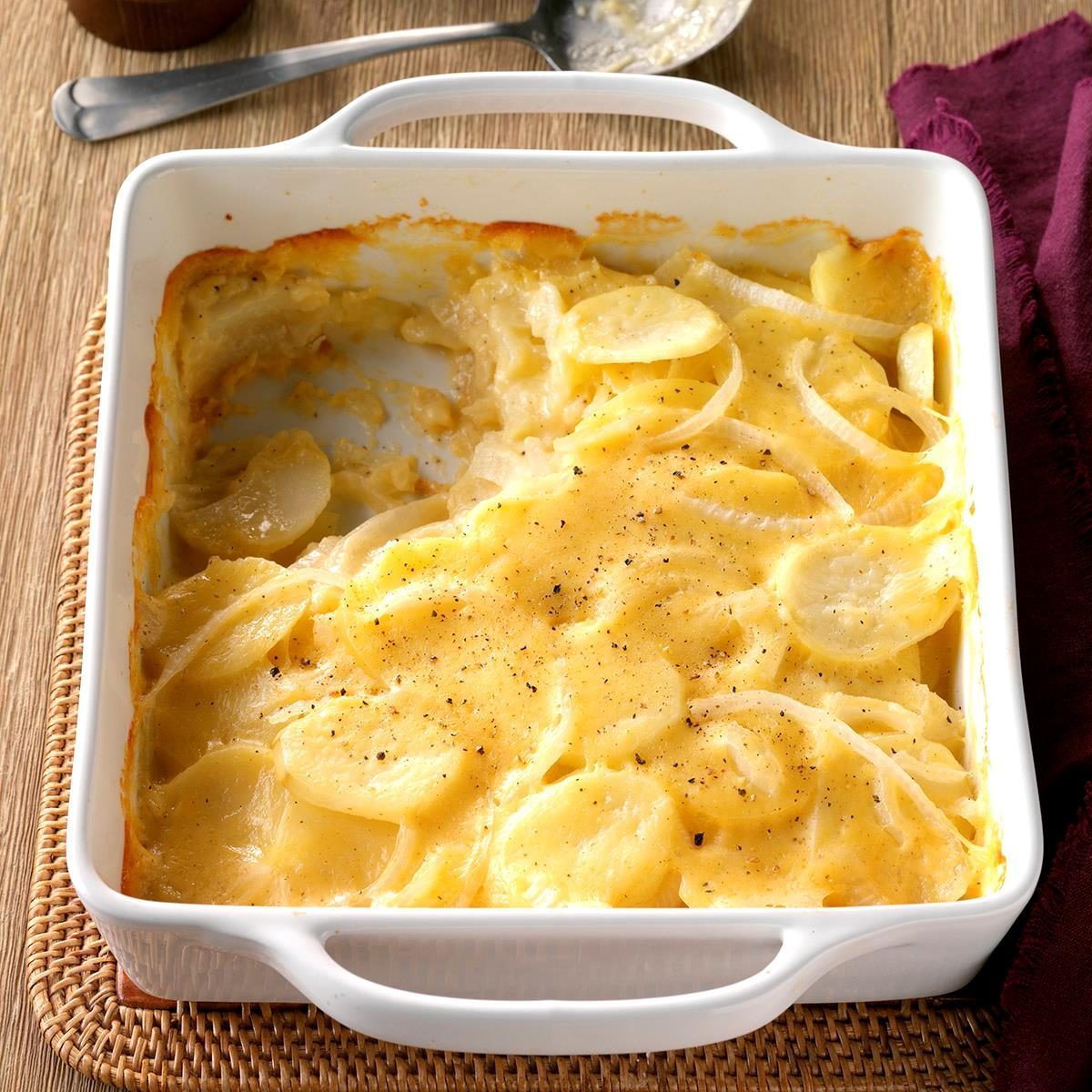 30 Easy Christmas Dinner Ideas for a Small Gathering