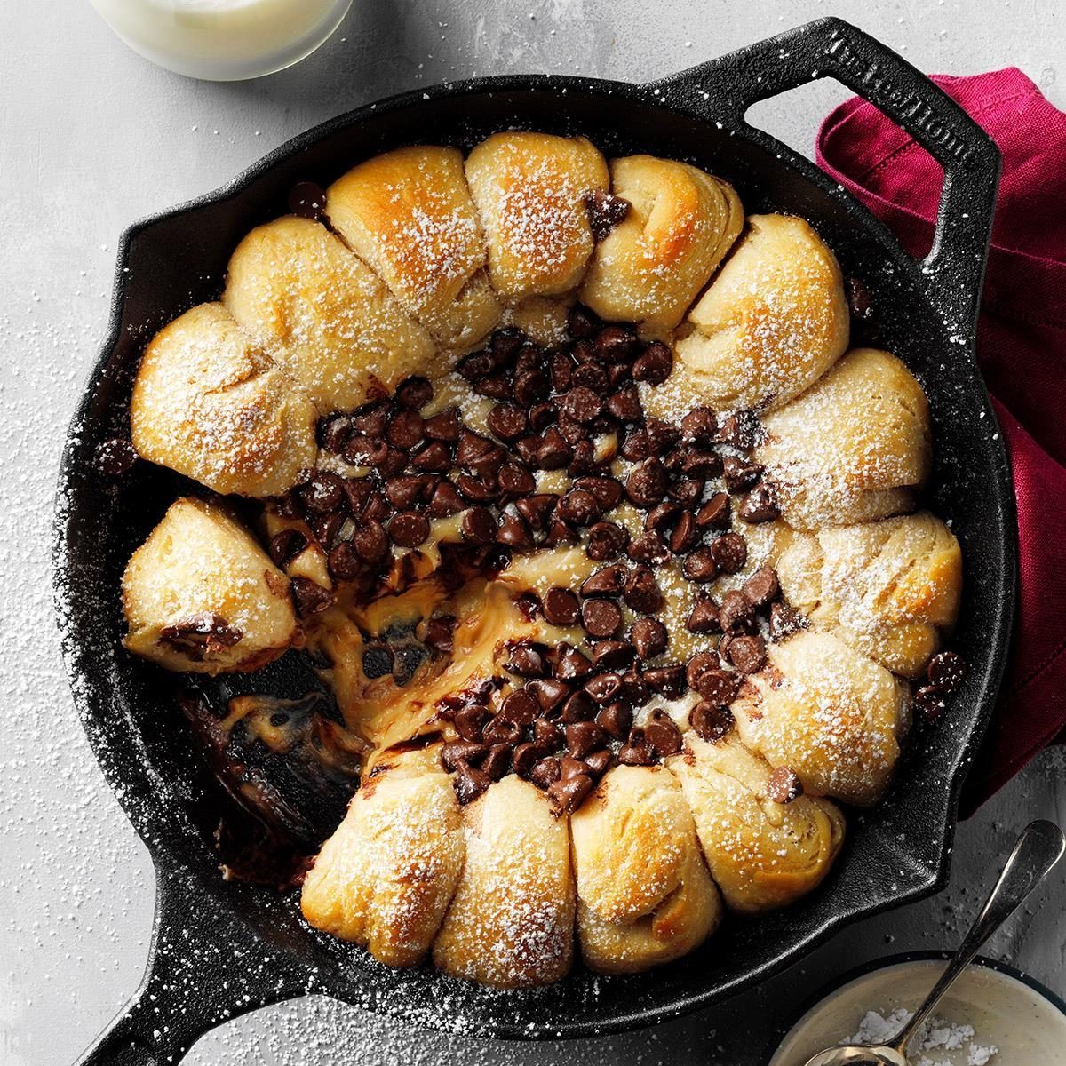 Cozy Winter Desserts: 30 Recipes for Warm Treats