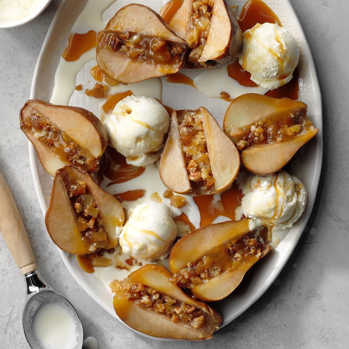Cozy Winter Desserts: 30 Recipes for Warm Treats