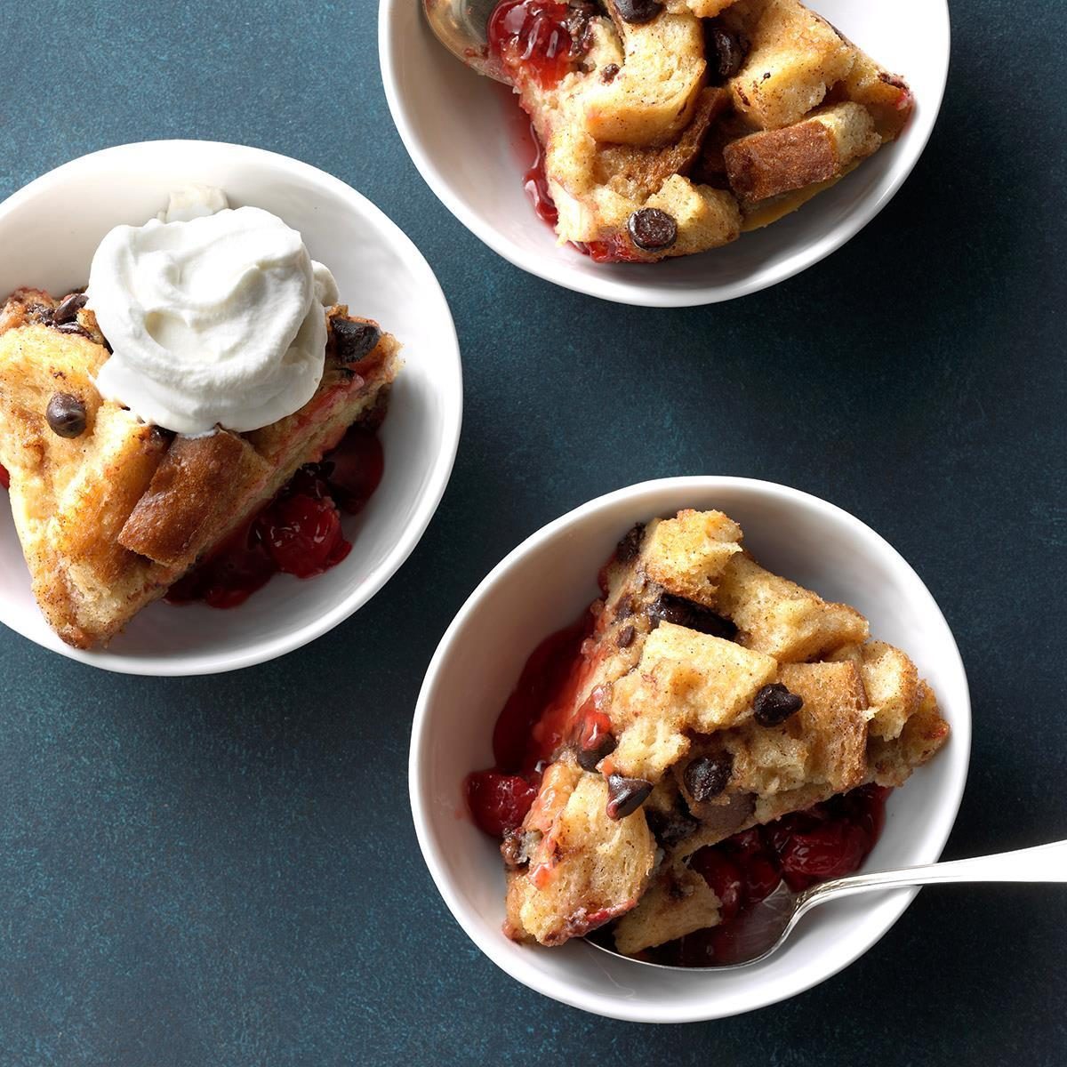 Cozy Winter Desserts: 30 Recipes for Warm Treats