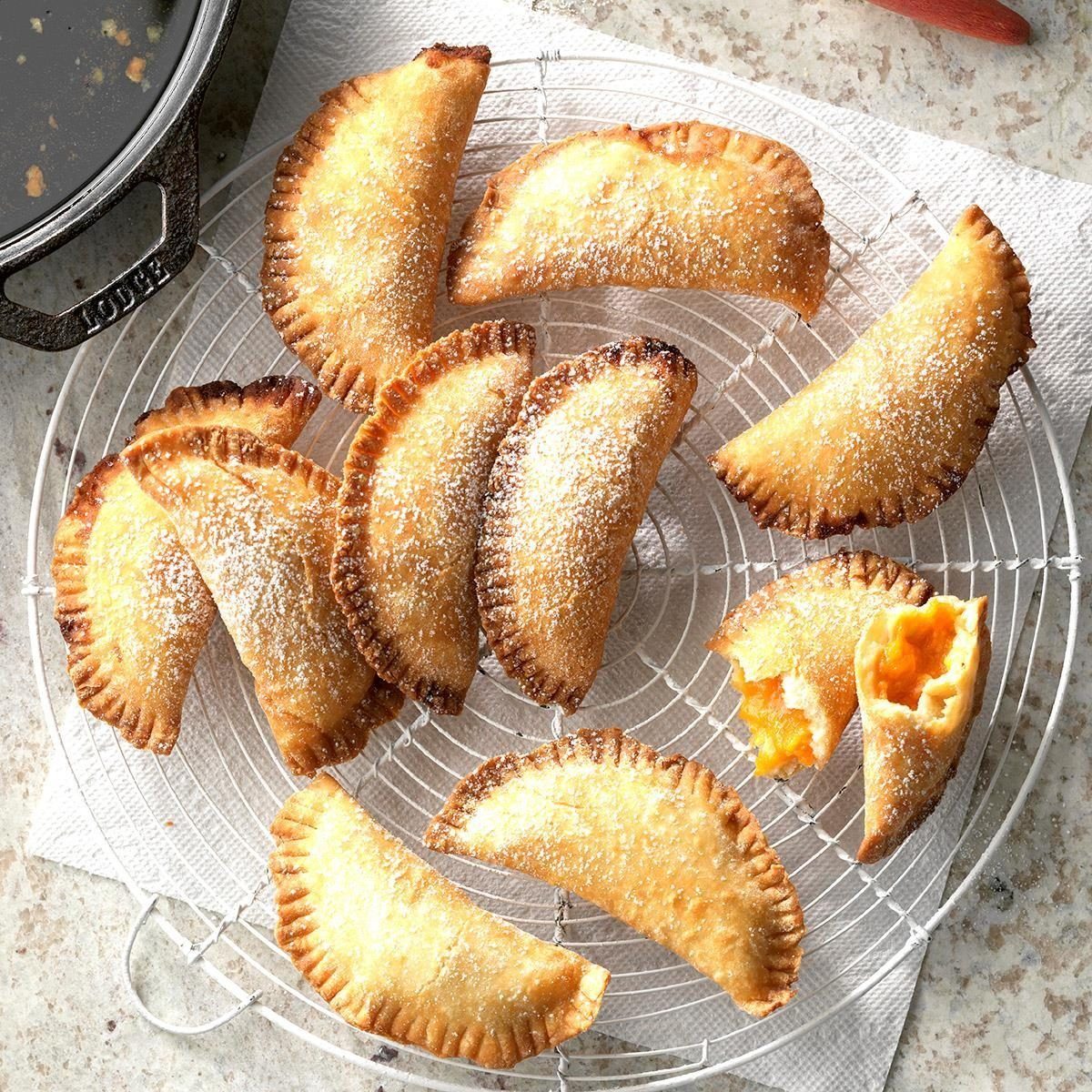 Cozy Winter Desserts: 30 Recipes for Warm Treats