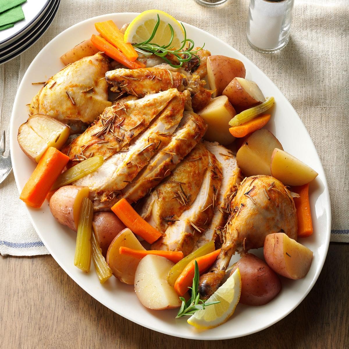 Easy Slow Cooker Recipes: 50 Delicious Meals for Busy Families