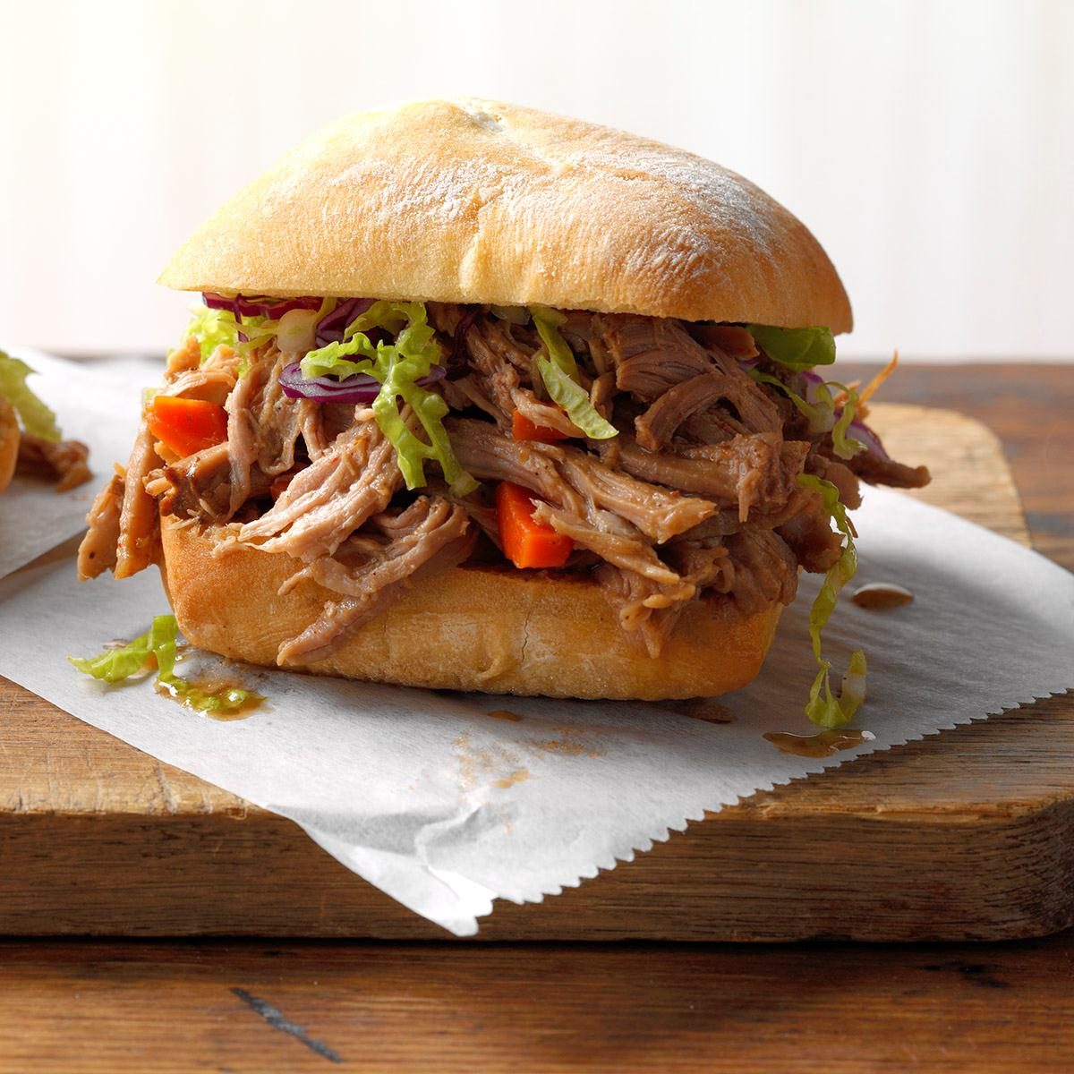 Easy Slow Cooker Recipes: 50 Delicious Meals for Busy Families