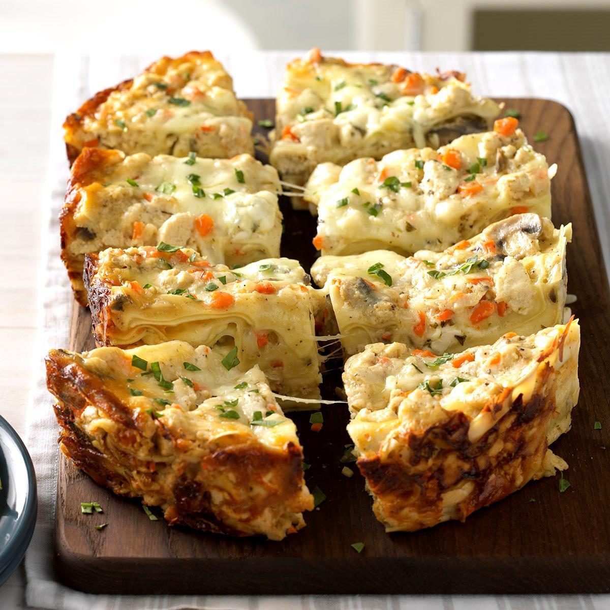 Easy Slow Cooker Recipes: 50 Delicious Meals for Busy Families