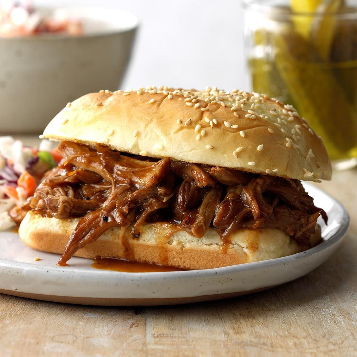 Easy Slow Cooker Recipes: 50 Delicious Meals for Busy Families