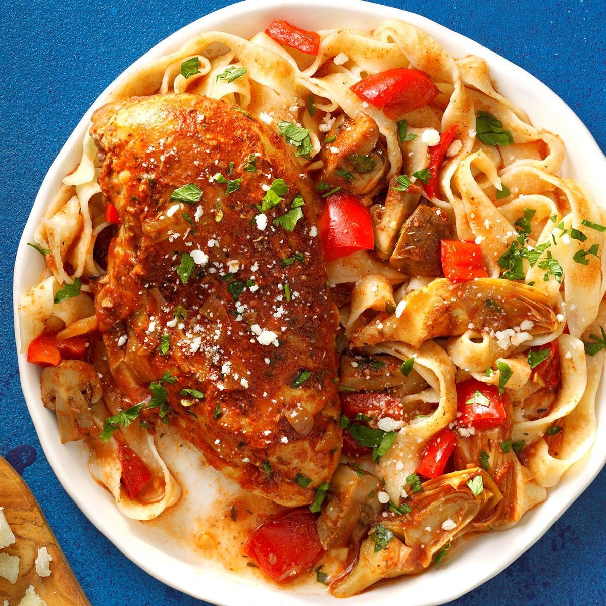 Easy Slow Cooker Recipes: 50 Delicious Meals for Busy Families