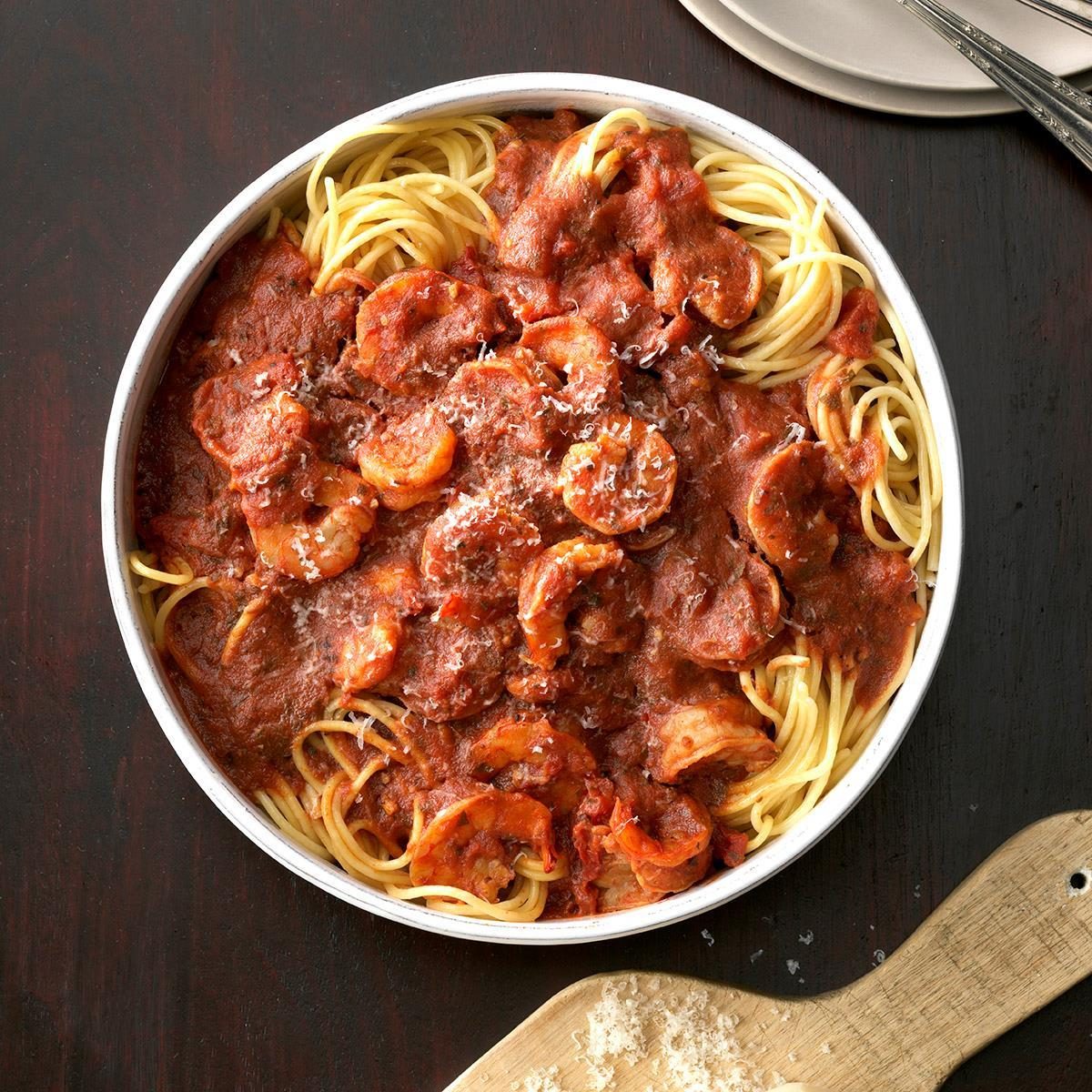 Easy Slow Cooker Recipes: 50 Delicious Meals for Busy Families