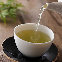 Antioxidant Powerhouse: How Tea Benefits Heart Health & Wellness