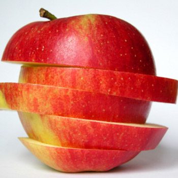 The Health Benefits of Apples: 6 Reasons to Snack on Them
